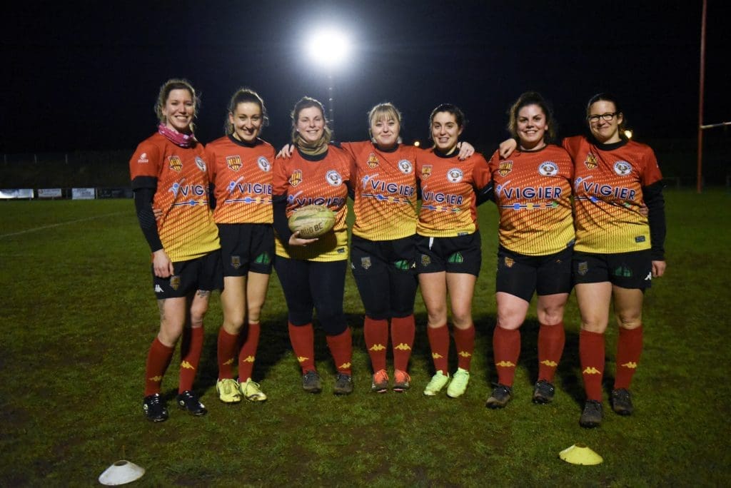 Les cacalous - section de rugby à 5 du XV haut périgord - Photo de groupe des joueuses